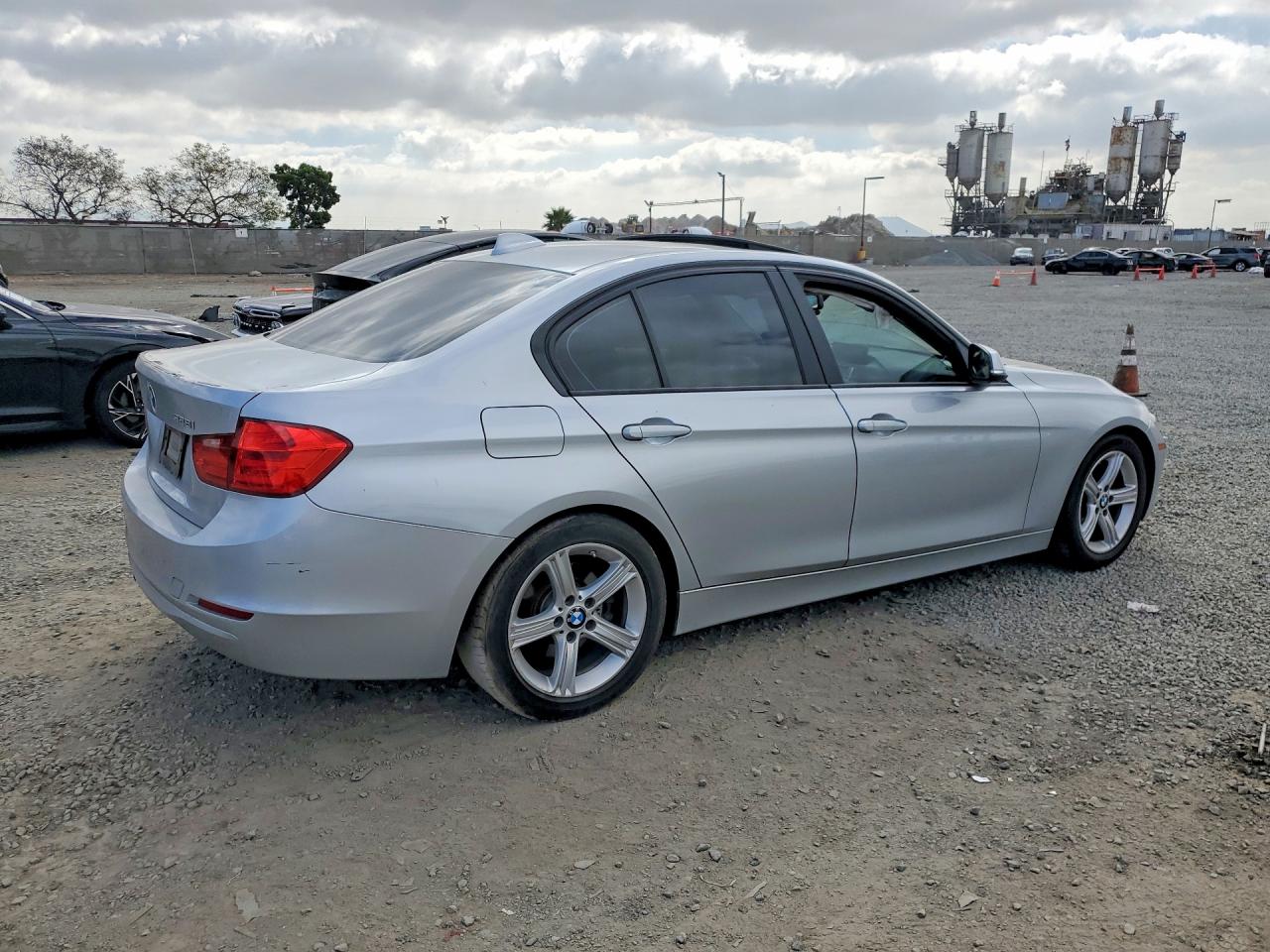 2013 BMW 328 I SULEV photo 3