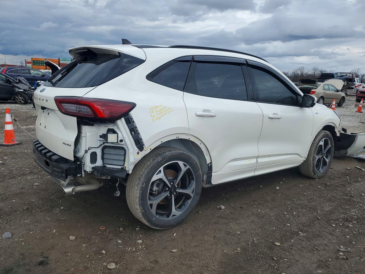 2025 FORD ESCAPE ST LINE ELITE photo 5