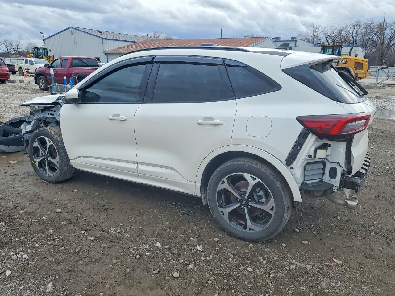 2025 FORD ESCAPE ST LINE ELITE photo 3