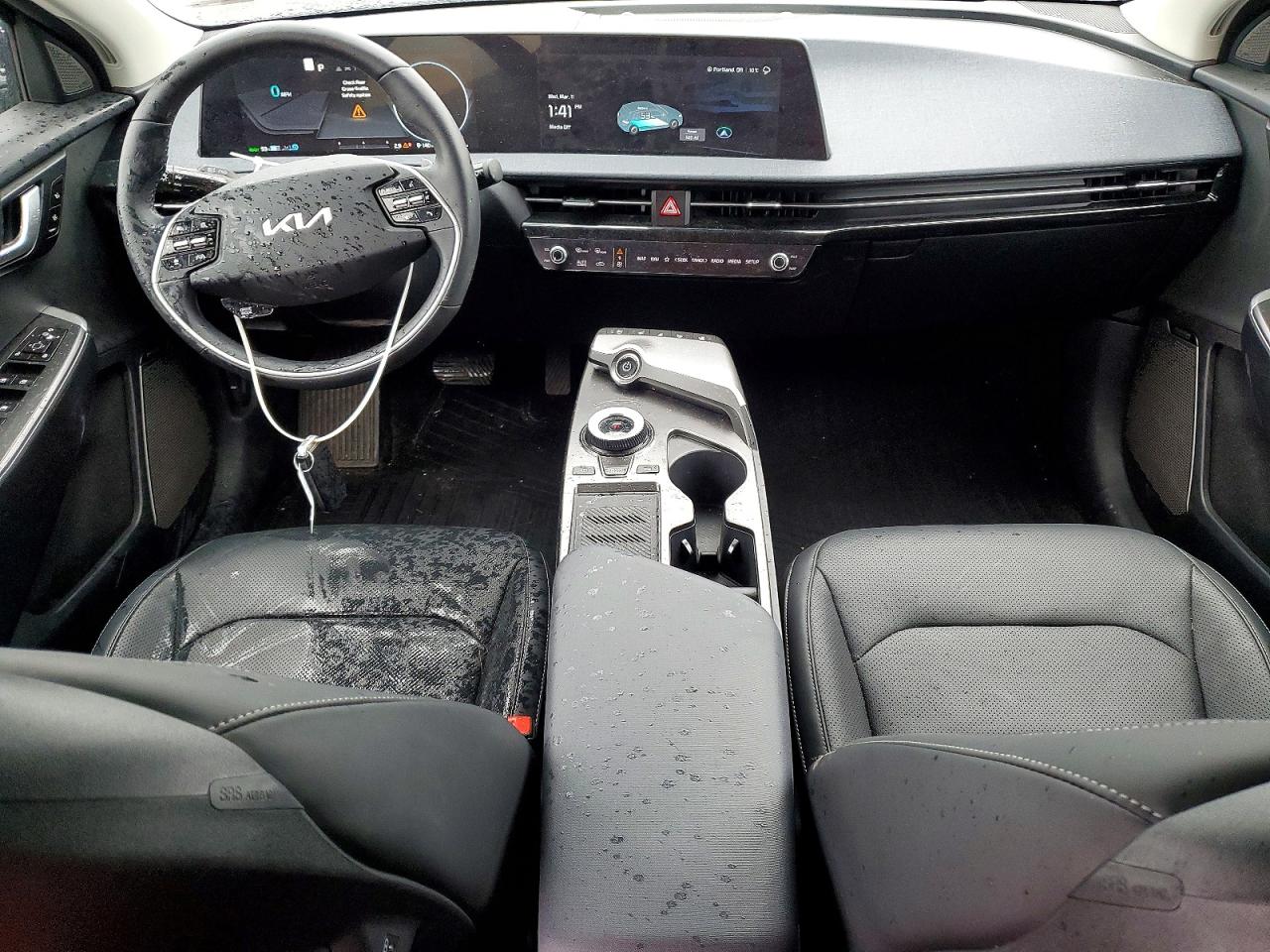 2024 KIA EV6 WIND photo 22
