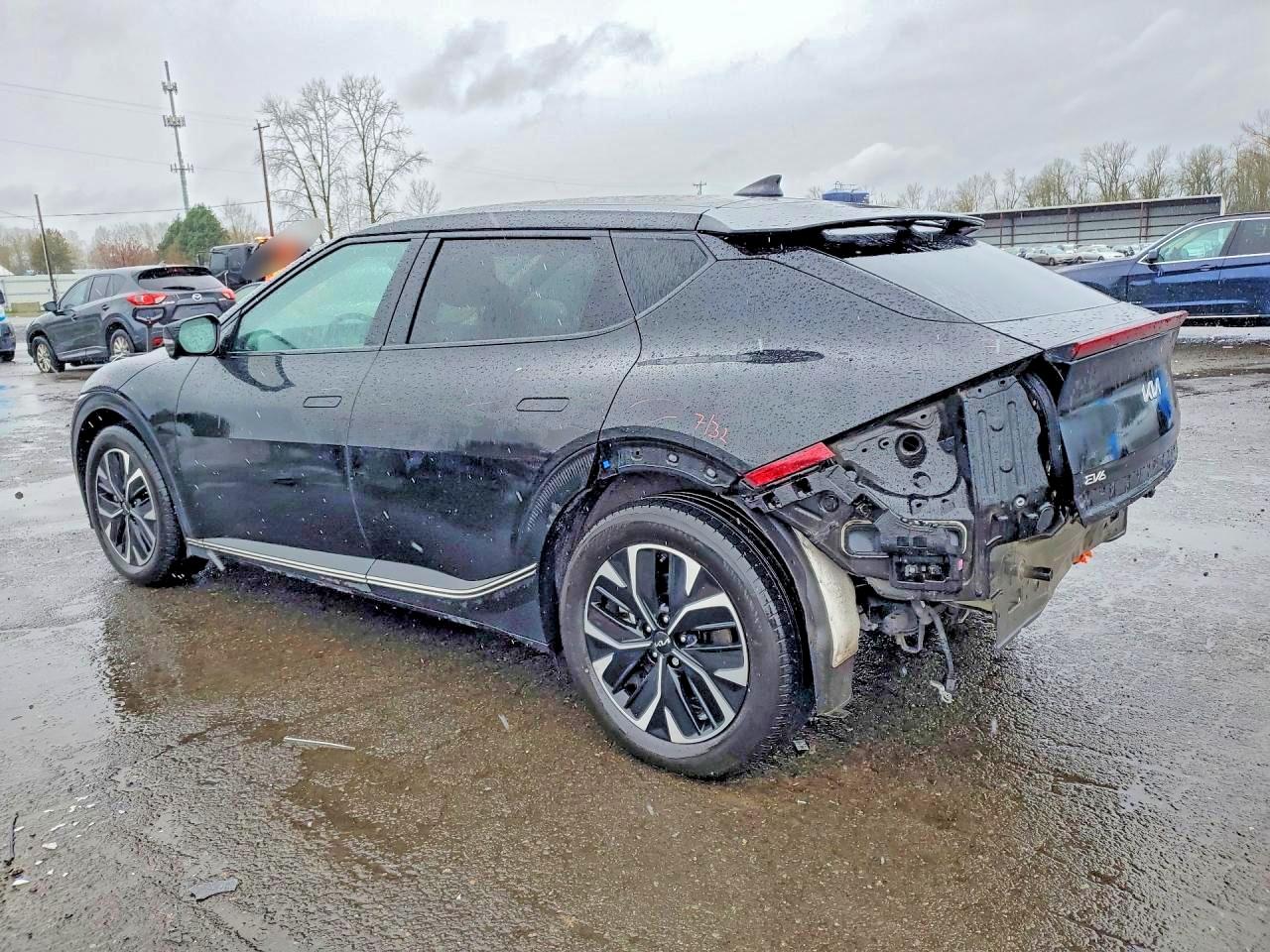 2024 KIA EV6 WIND photo 4