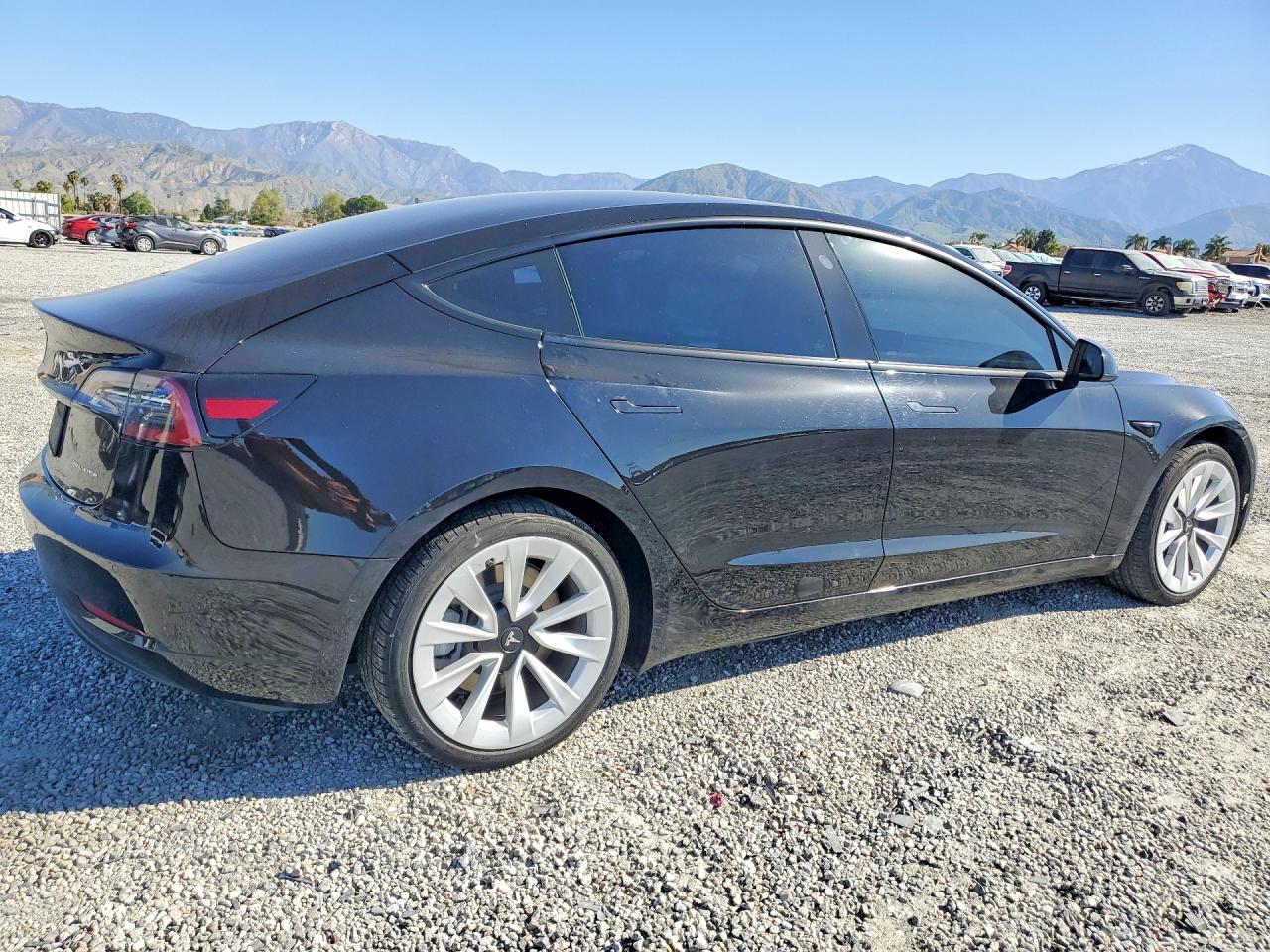 2022 TESLA MODEL 3 photo 3