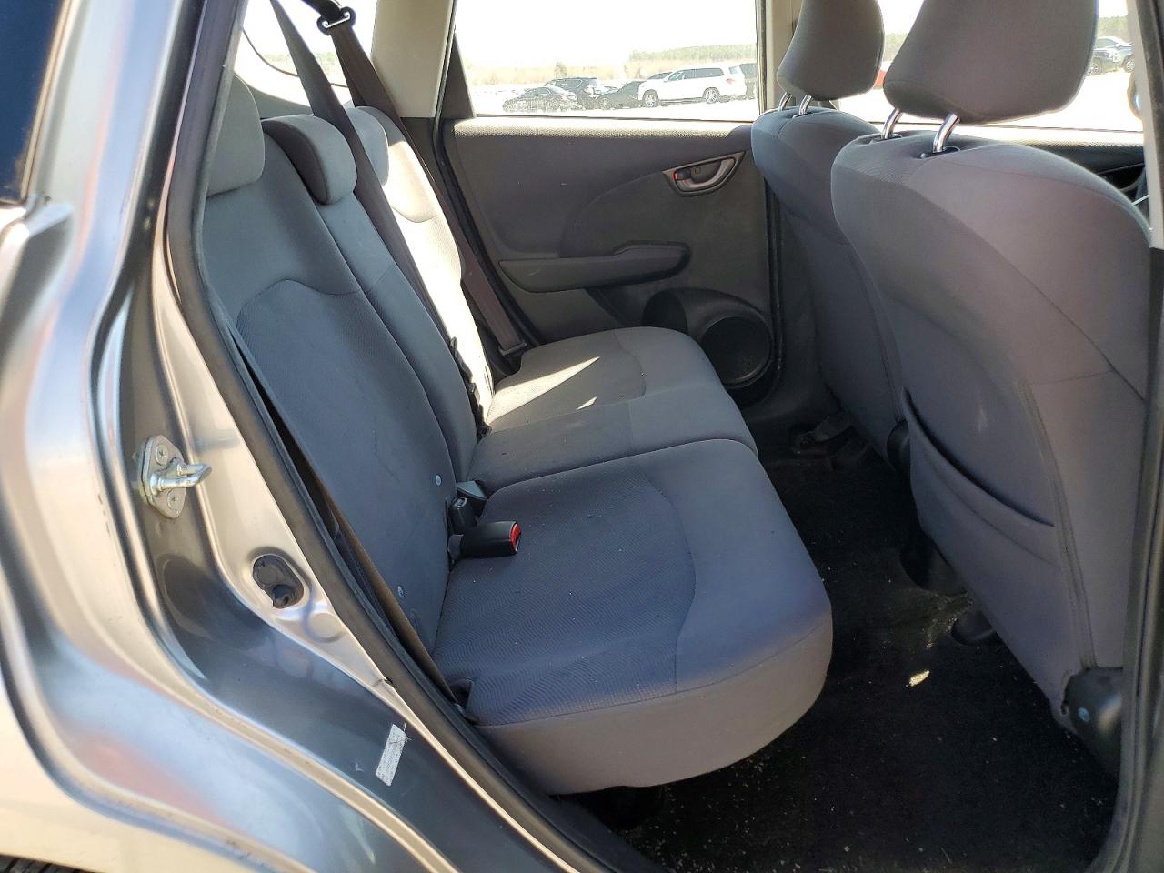 2009 HONDA FIT photo 10
