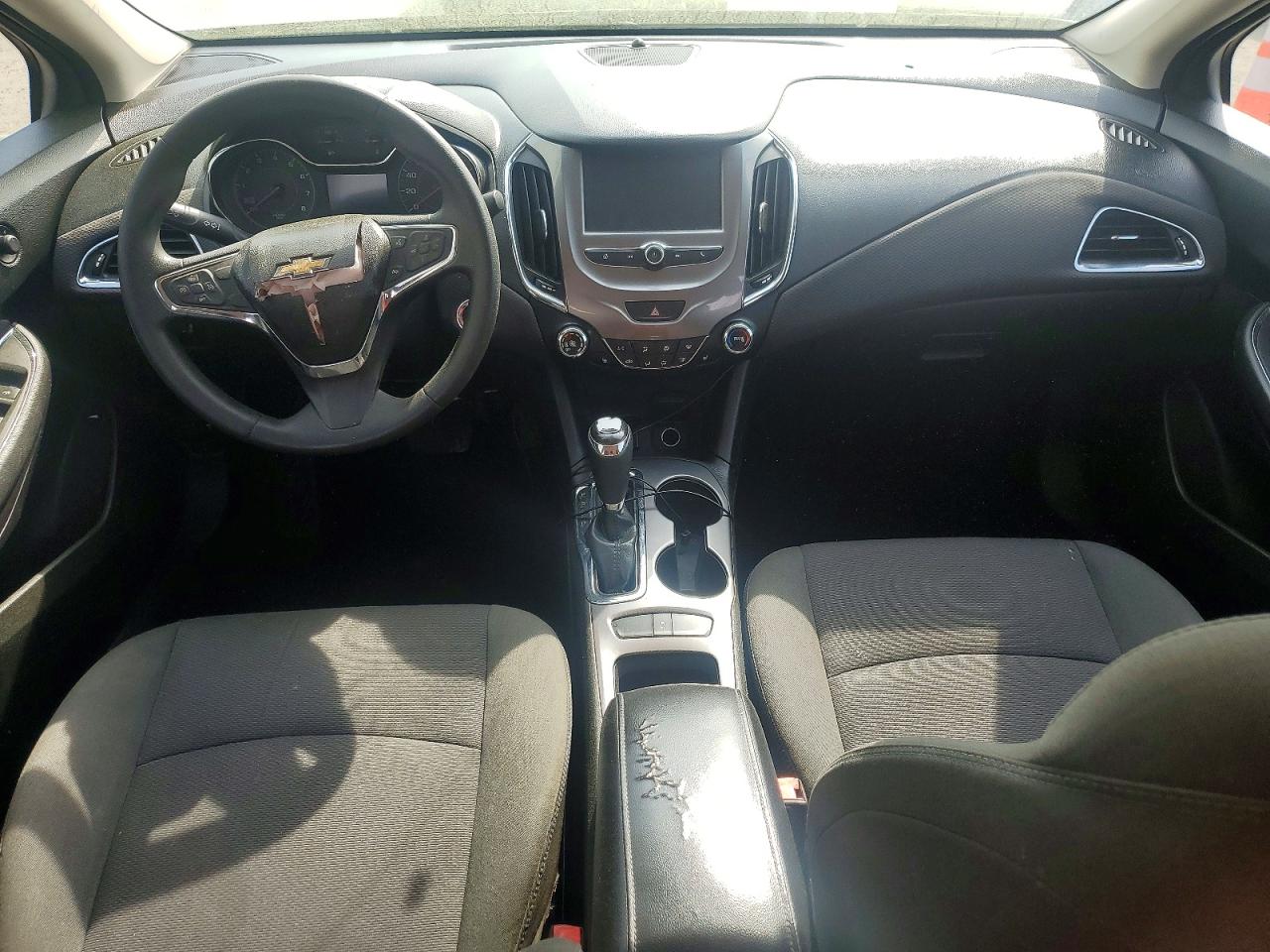 2017 CHEVROLET CRUZE LT photo 15