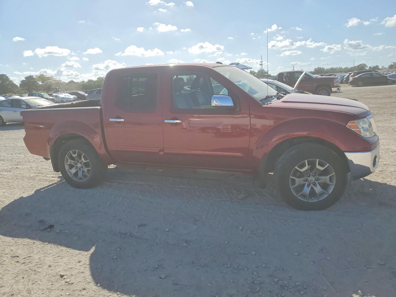 2019 NISSAN FRONTIER SL photo 4