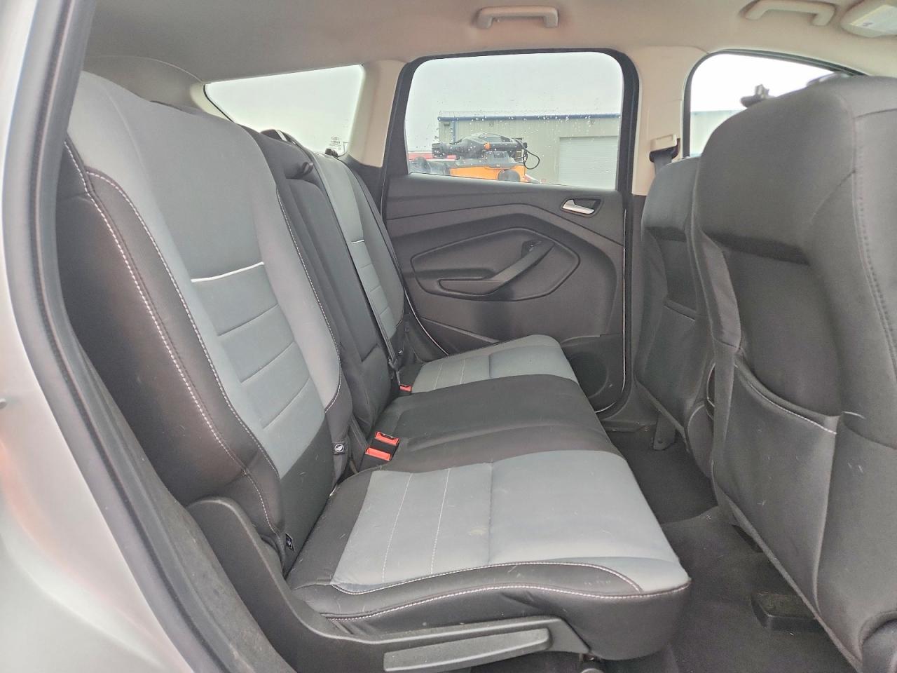 2015 FORD ESCAPE SE photo 21