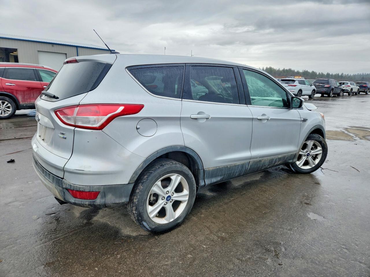 2015 FORD ESCAPE SE photo 5