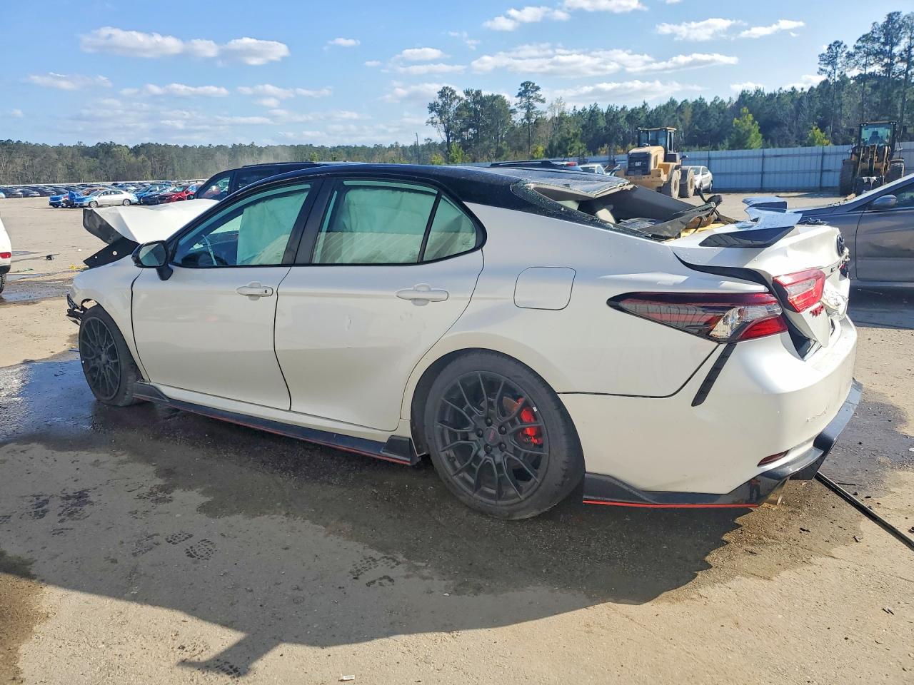 2022 TOYOTA CAMRY TRD photo 3