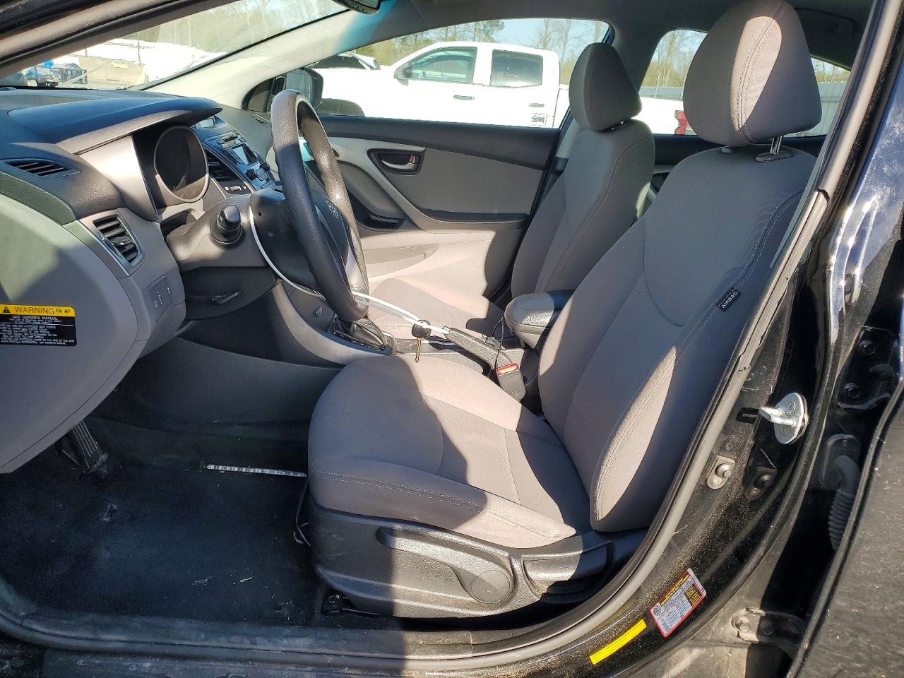 2016 HYUNDAI ELANTRA SE photo 13