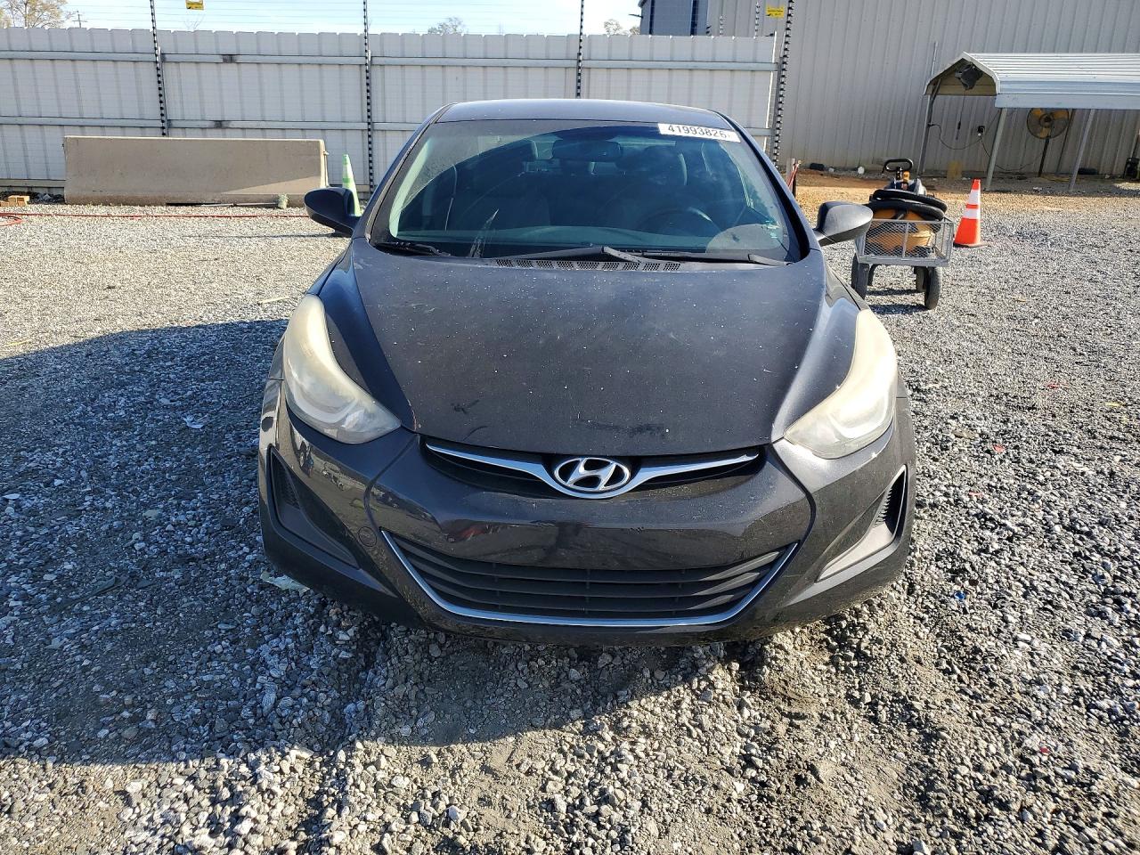 2016 HYUNDAI ELANTRA SE photo 9