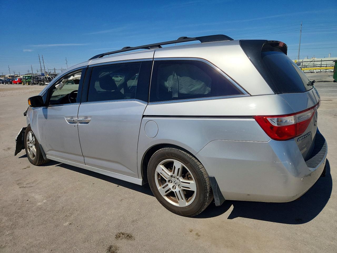 2012 HONDA ODYSSEY TOURING photo 3