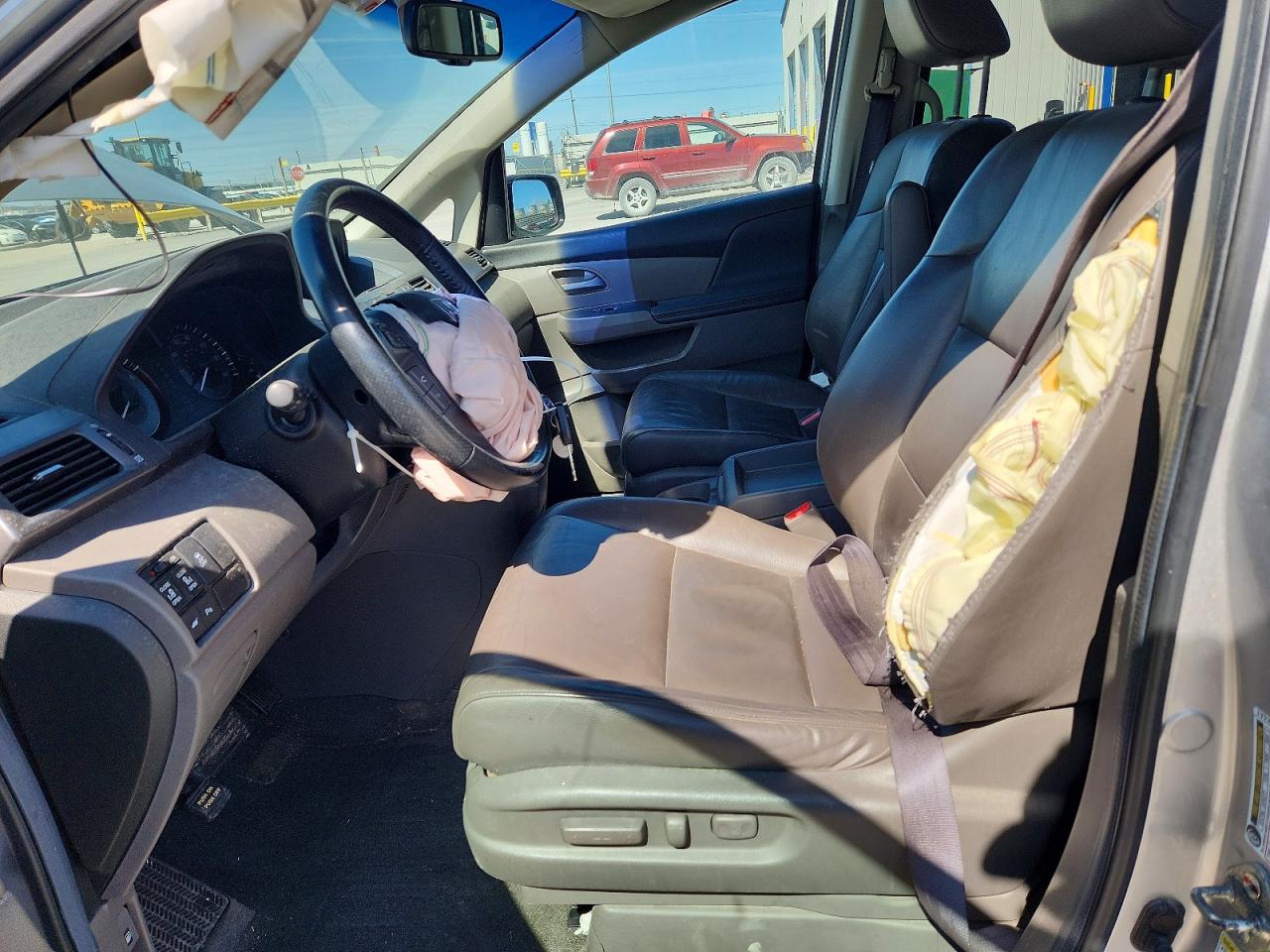 2012 HONDA ODYSSEY TOURING photo 13