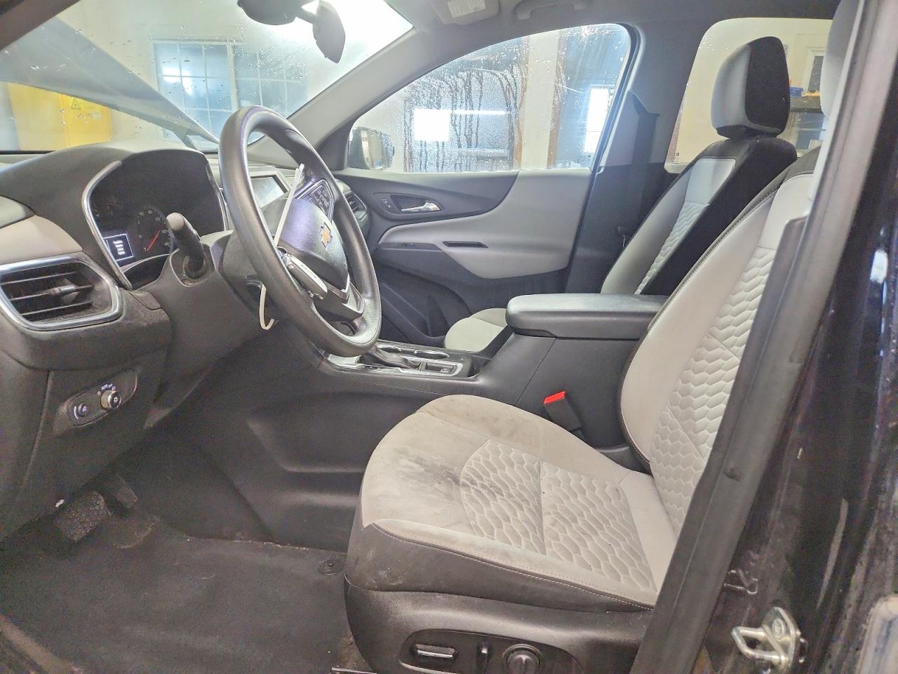 2020 CHEVROLET EQUINOX LS photo 13