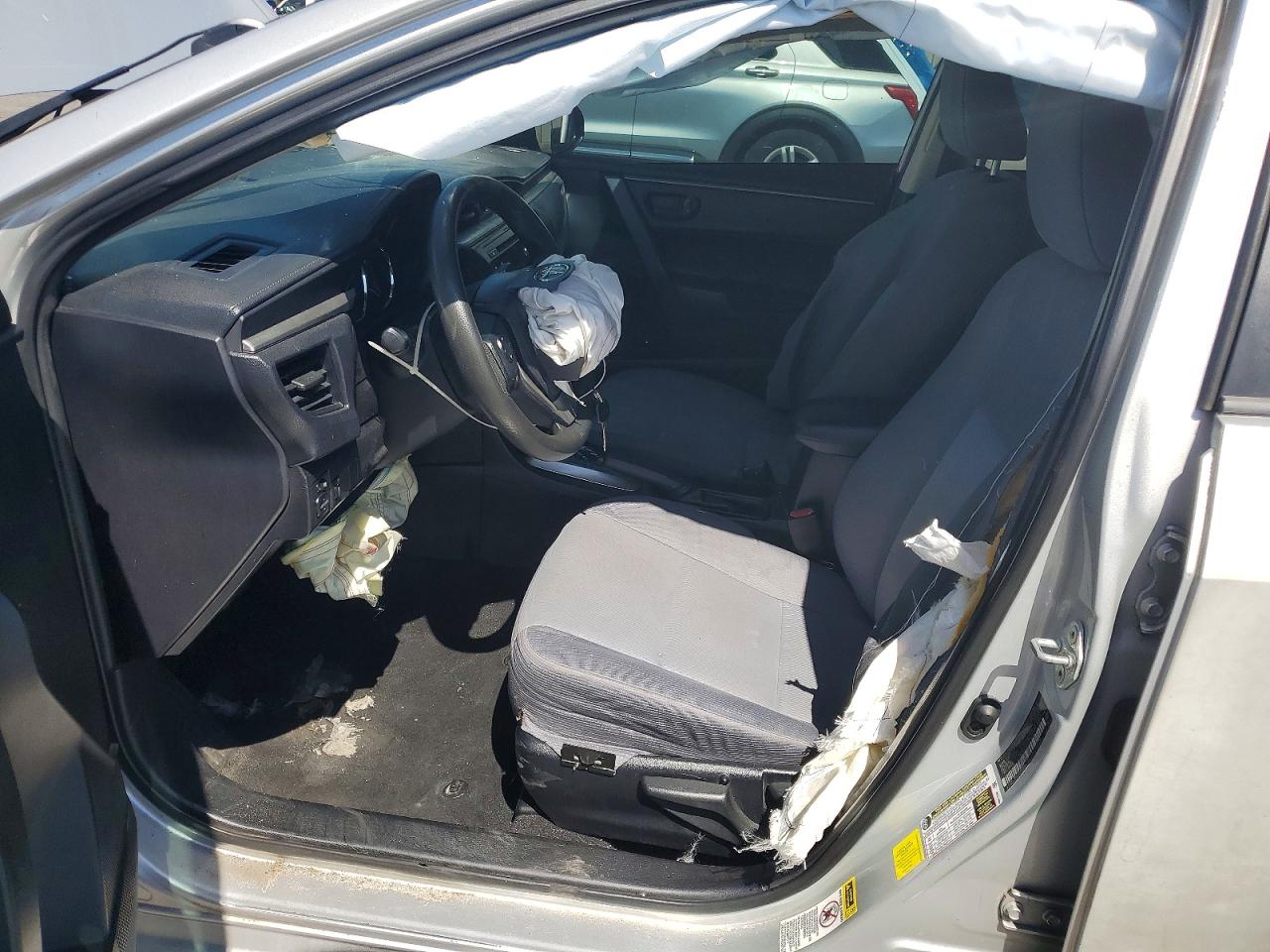 2015 TOYOTA COROLLA L photo 13