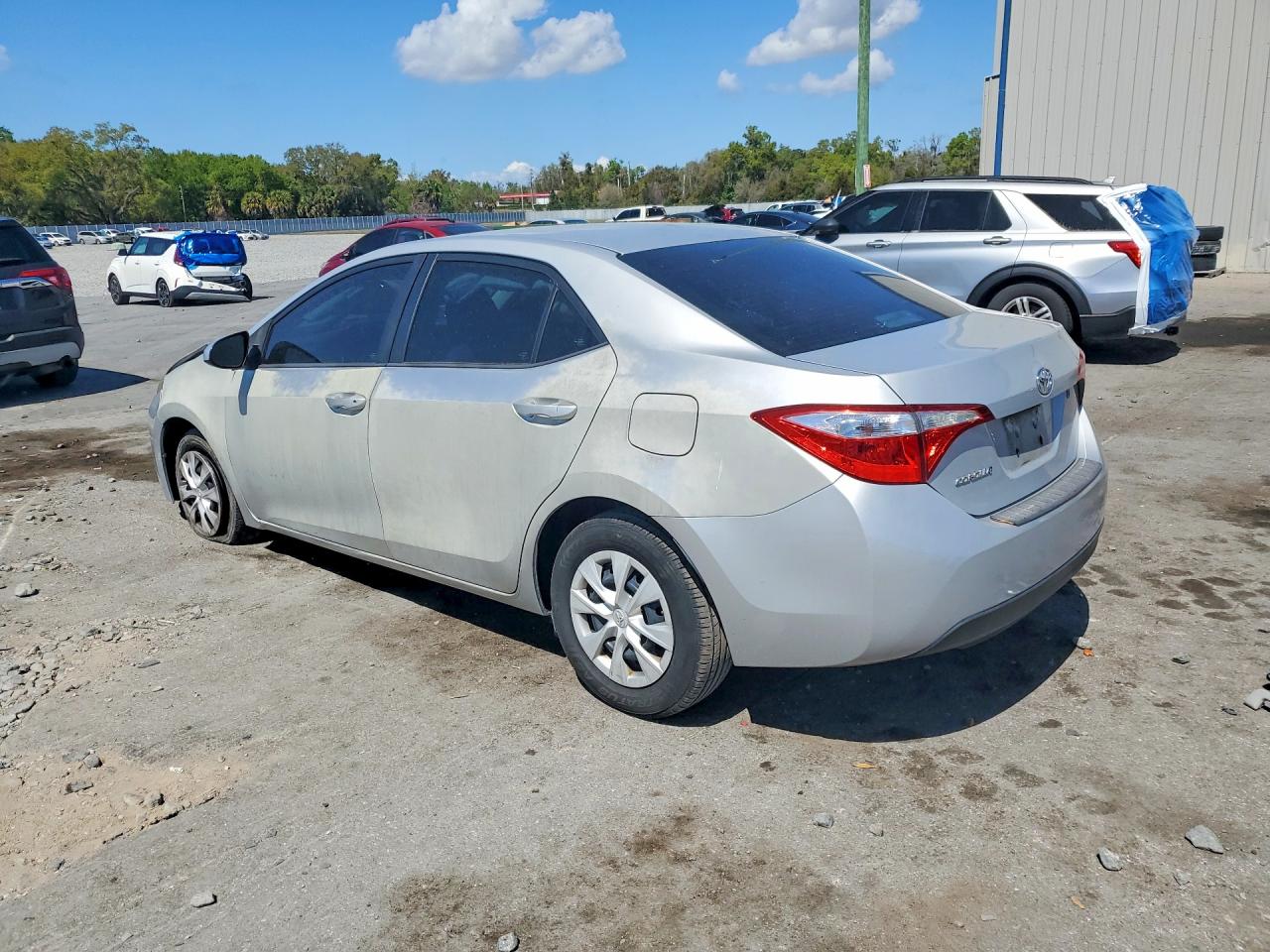 2015 TOYOTA COROLLA L photo 3