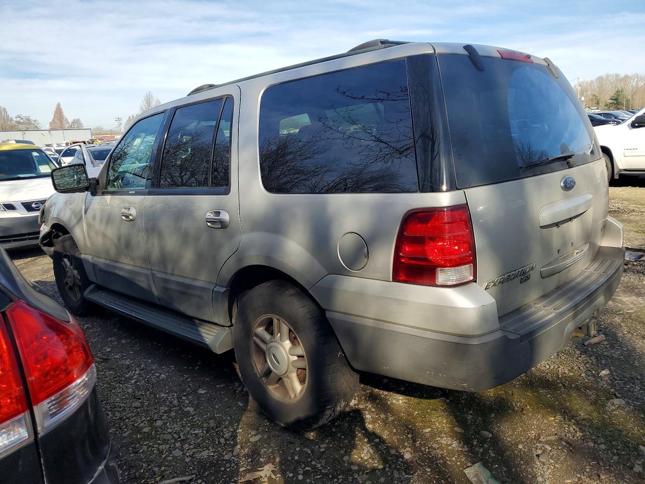 2004 FORD EXPEDITION XLT photo 2