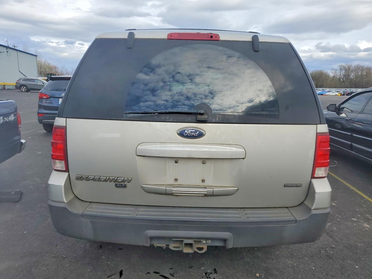 2004 FORD EXPEDITION XLT photo 6
