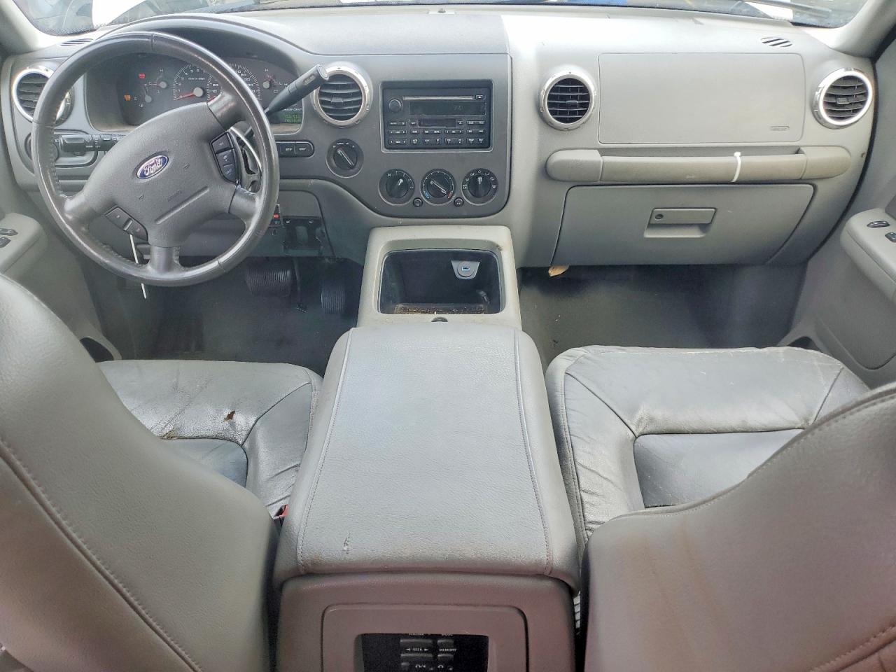 2004 FORD EXPEDITION XLT photo 8