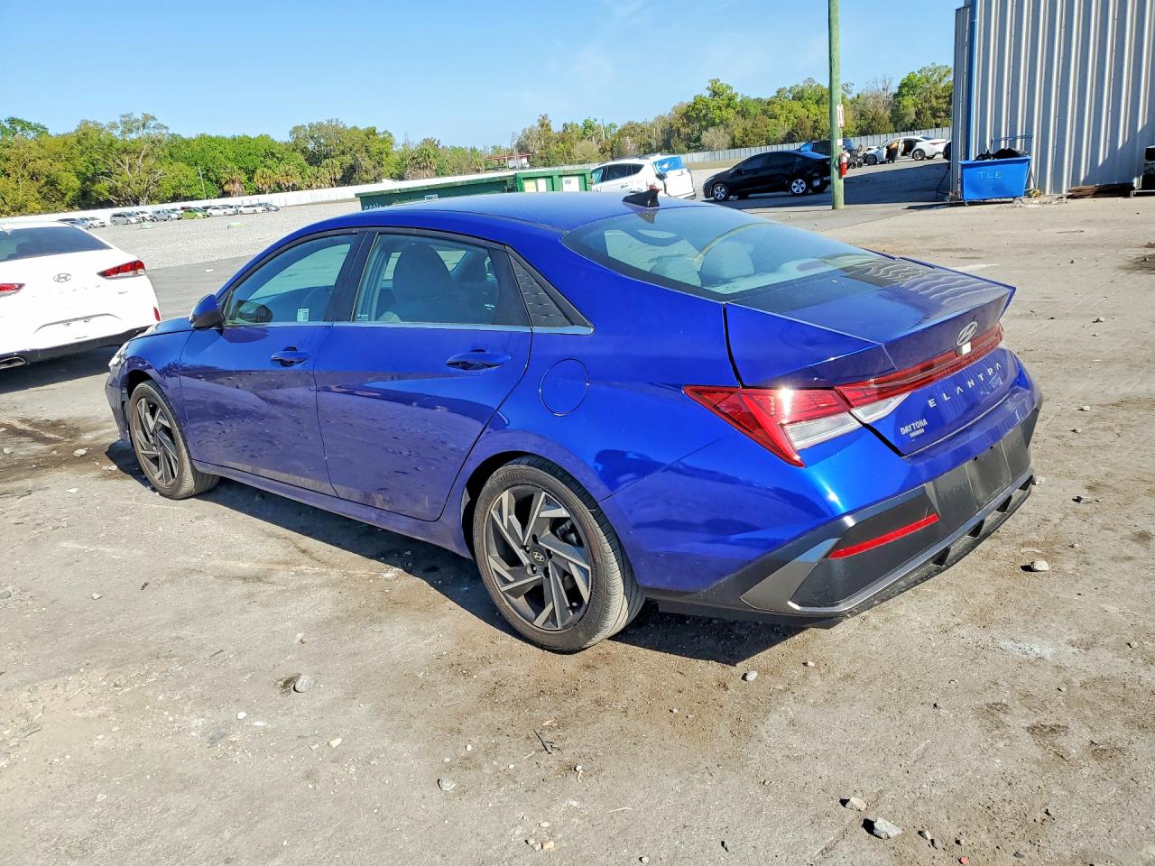 2025 HYUNDAI ELANTRA SEL CONVENIENCE photo 2
