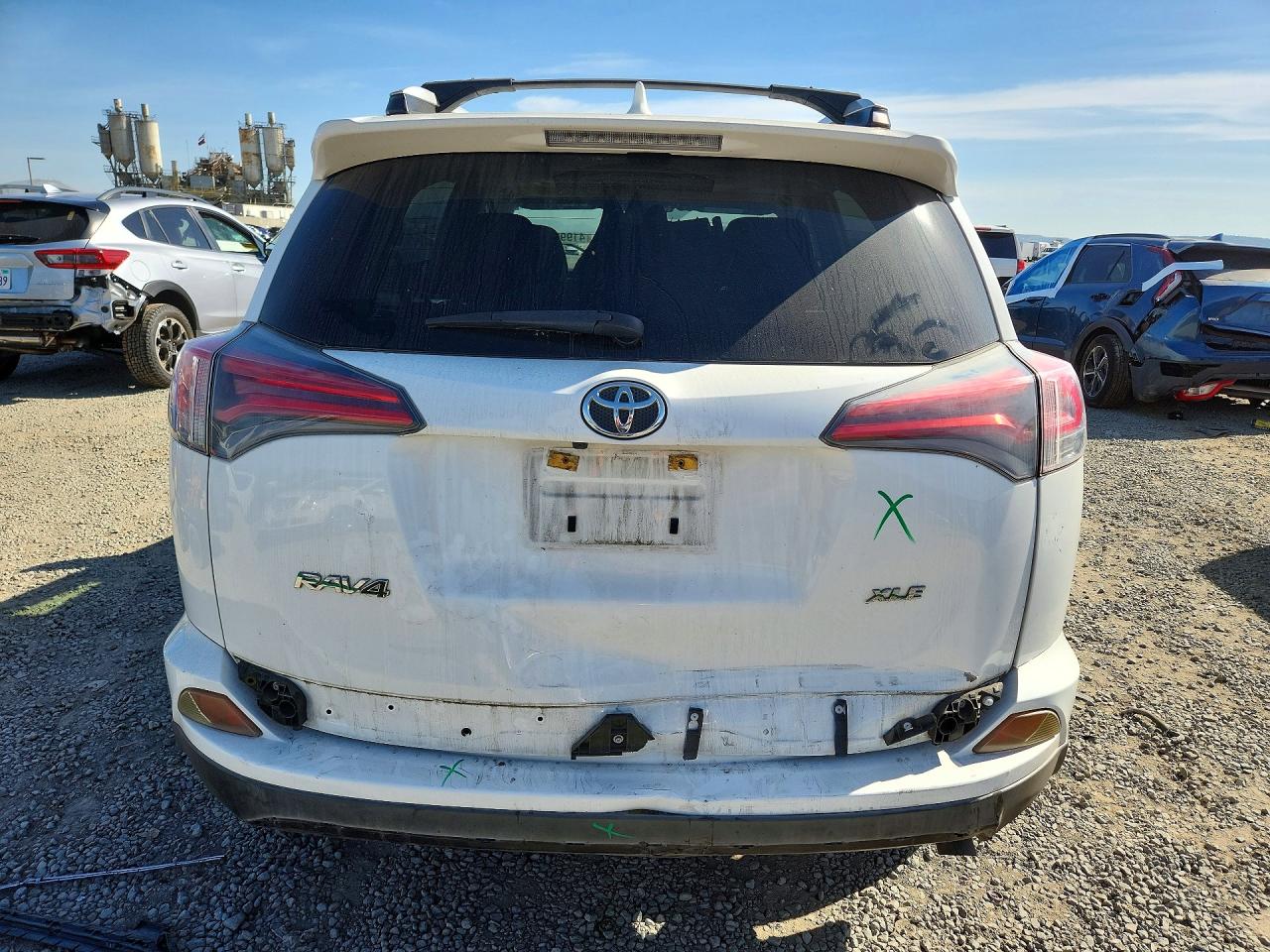 2016 TOYOTA RAV4 XLE photo 6