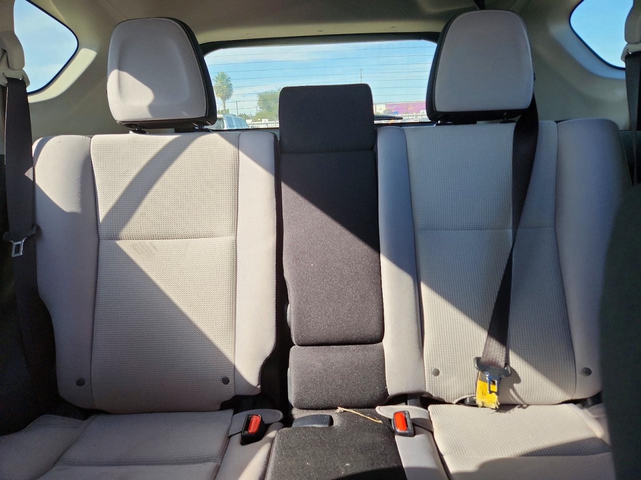 2016 TOYOTA RAV4 XLE photo 10