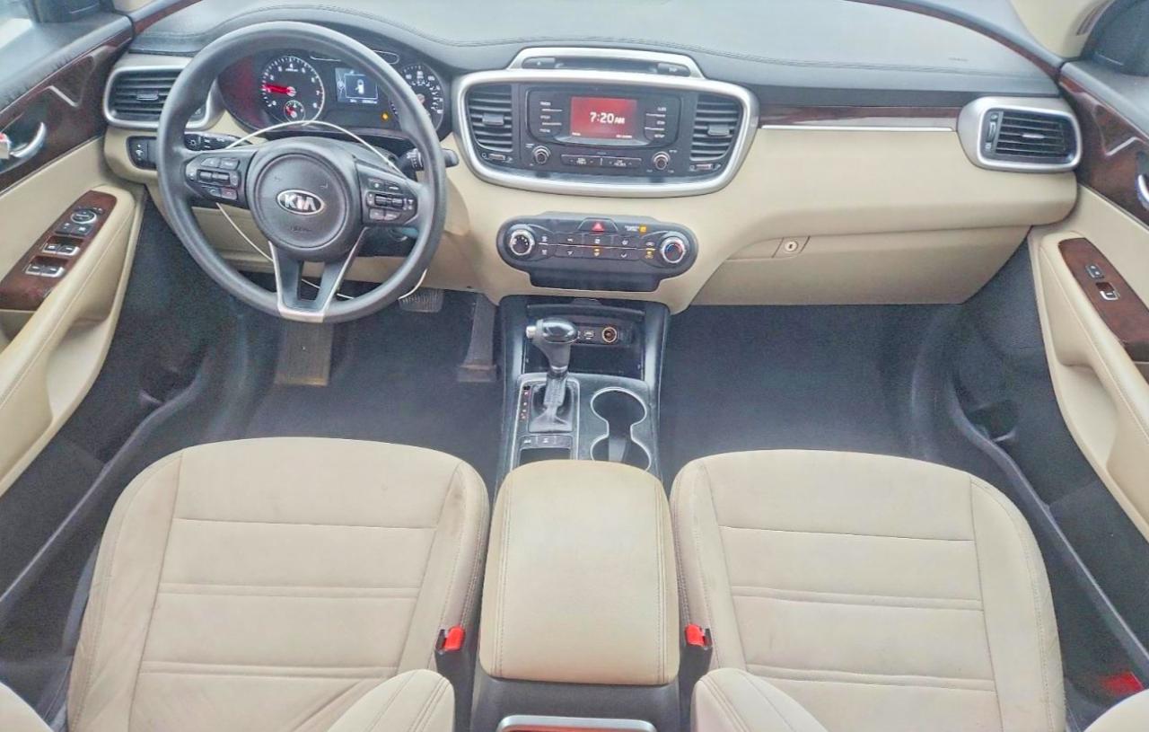 2016 KIA SORENTO LX photo 15