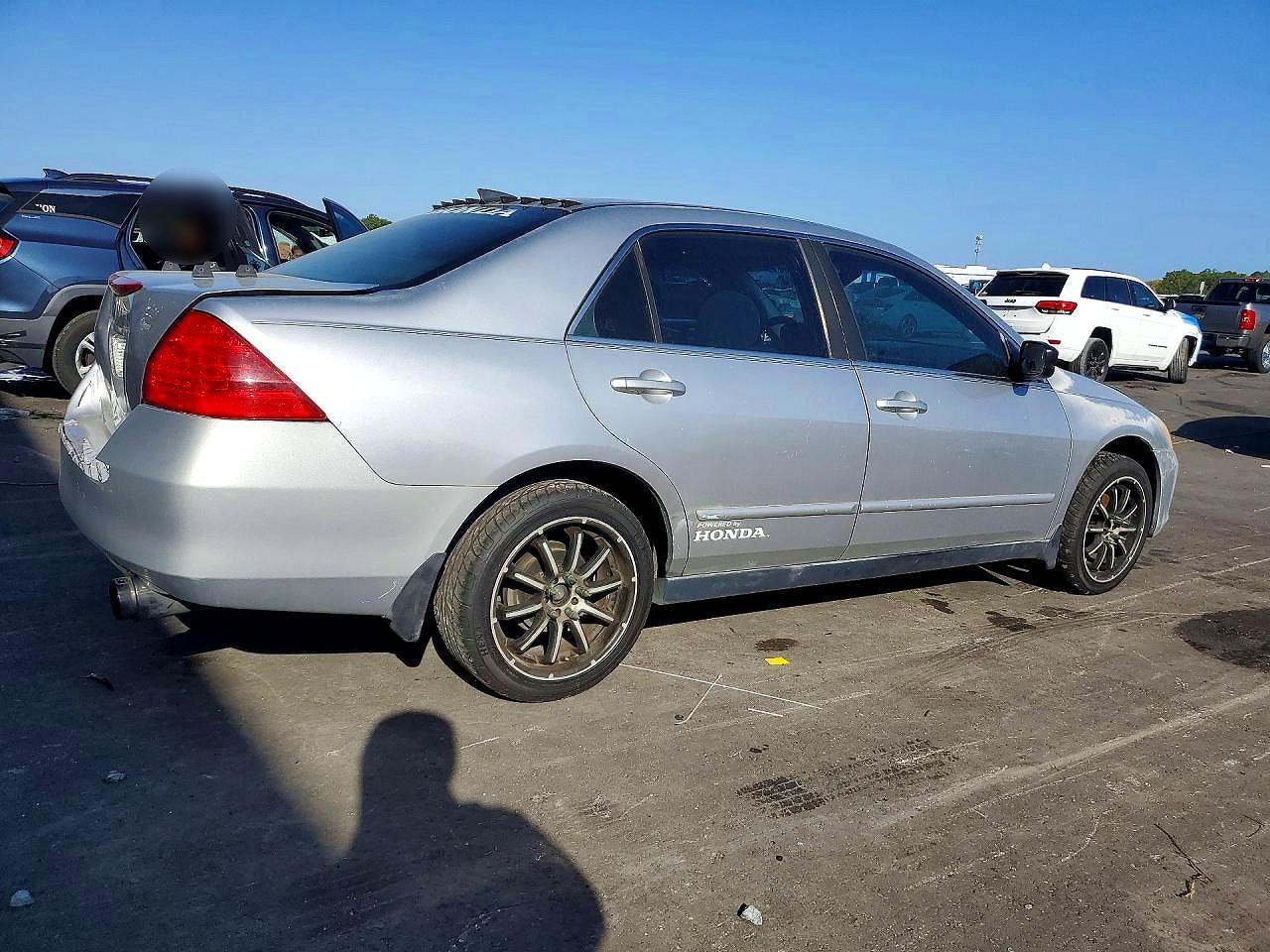 2006 HONDA ACCORD LX photo 5