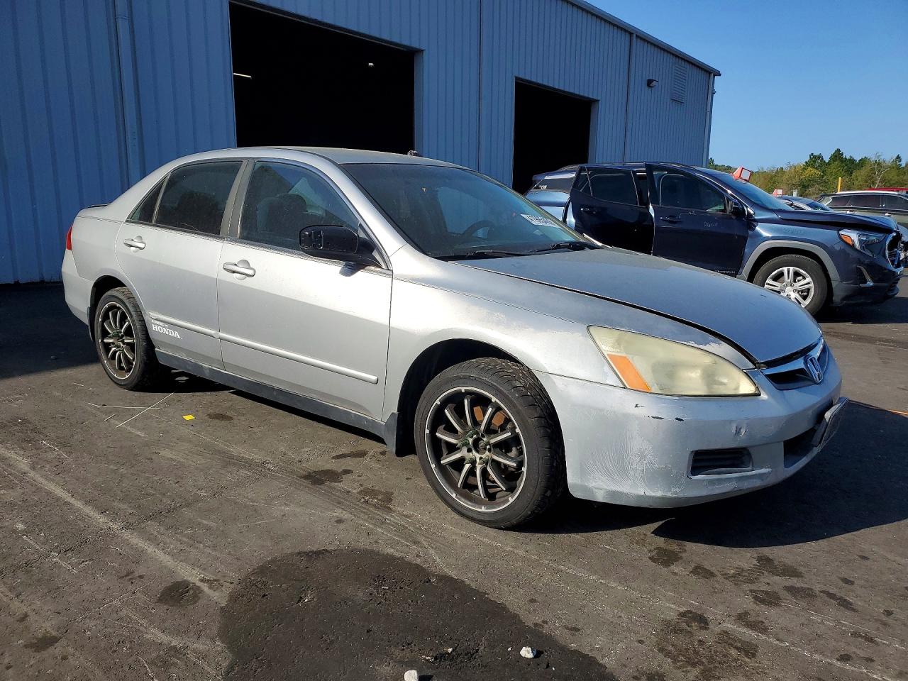 2006 HONDA ACCORD LX photo 7