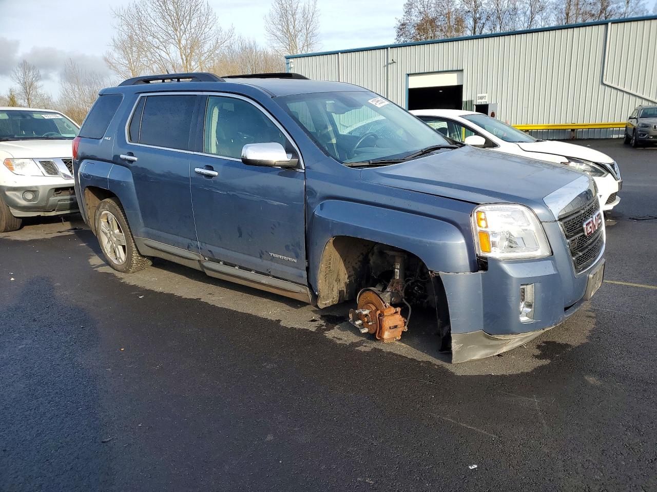 2012 GMC TERRAIN SLT photo 4