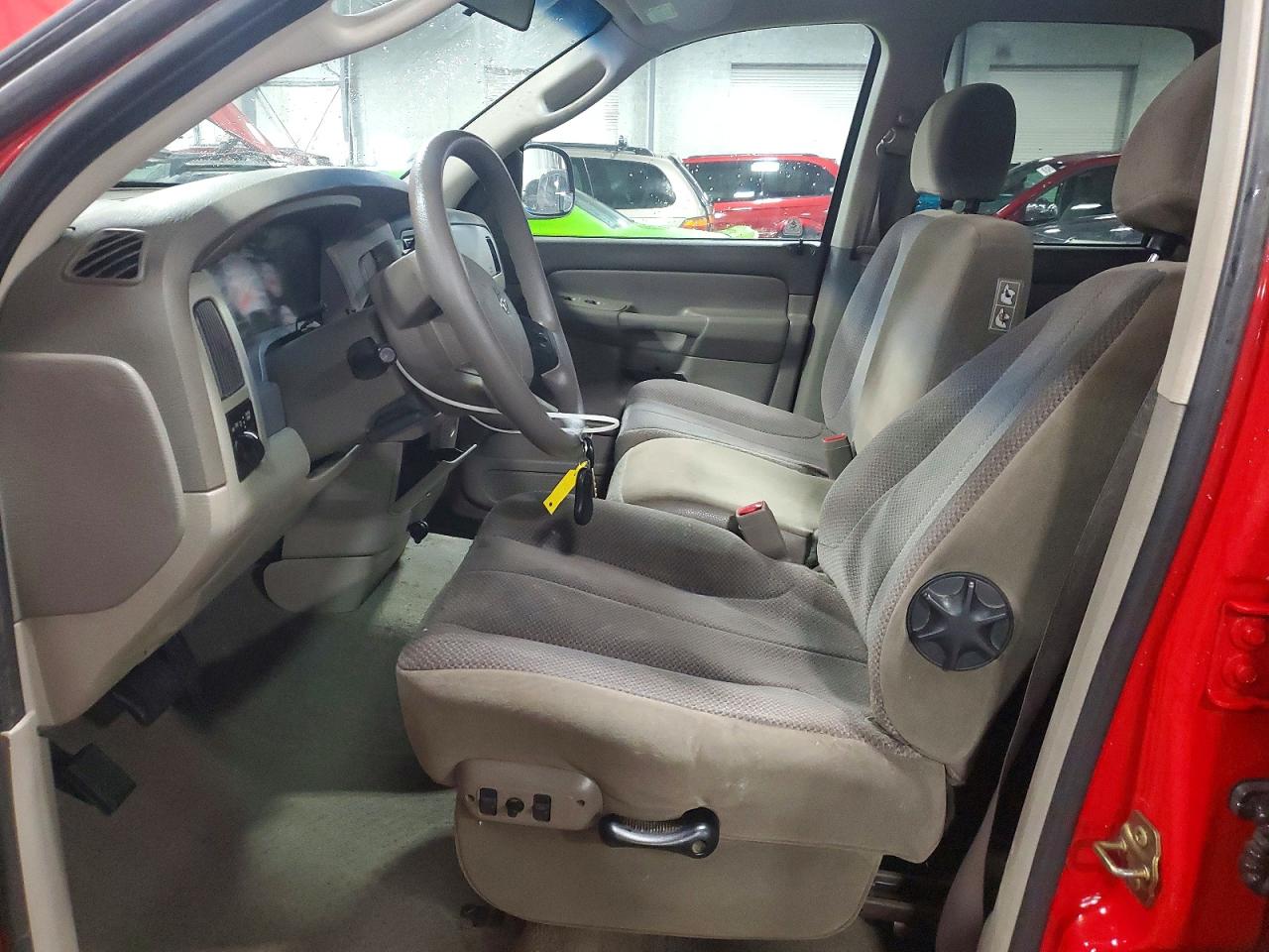 2004 DODGE RAM 1500 ST photo 7