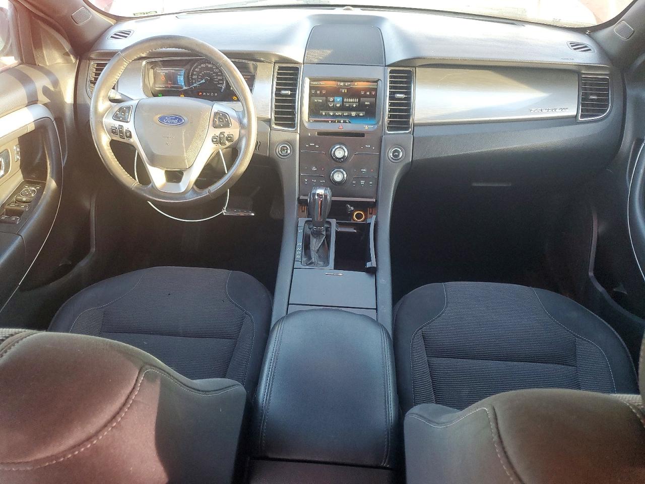 2015 FORD TAURUS SEL photo 15
