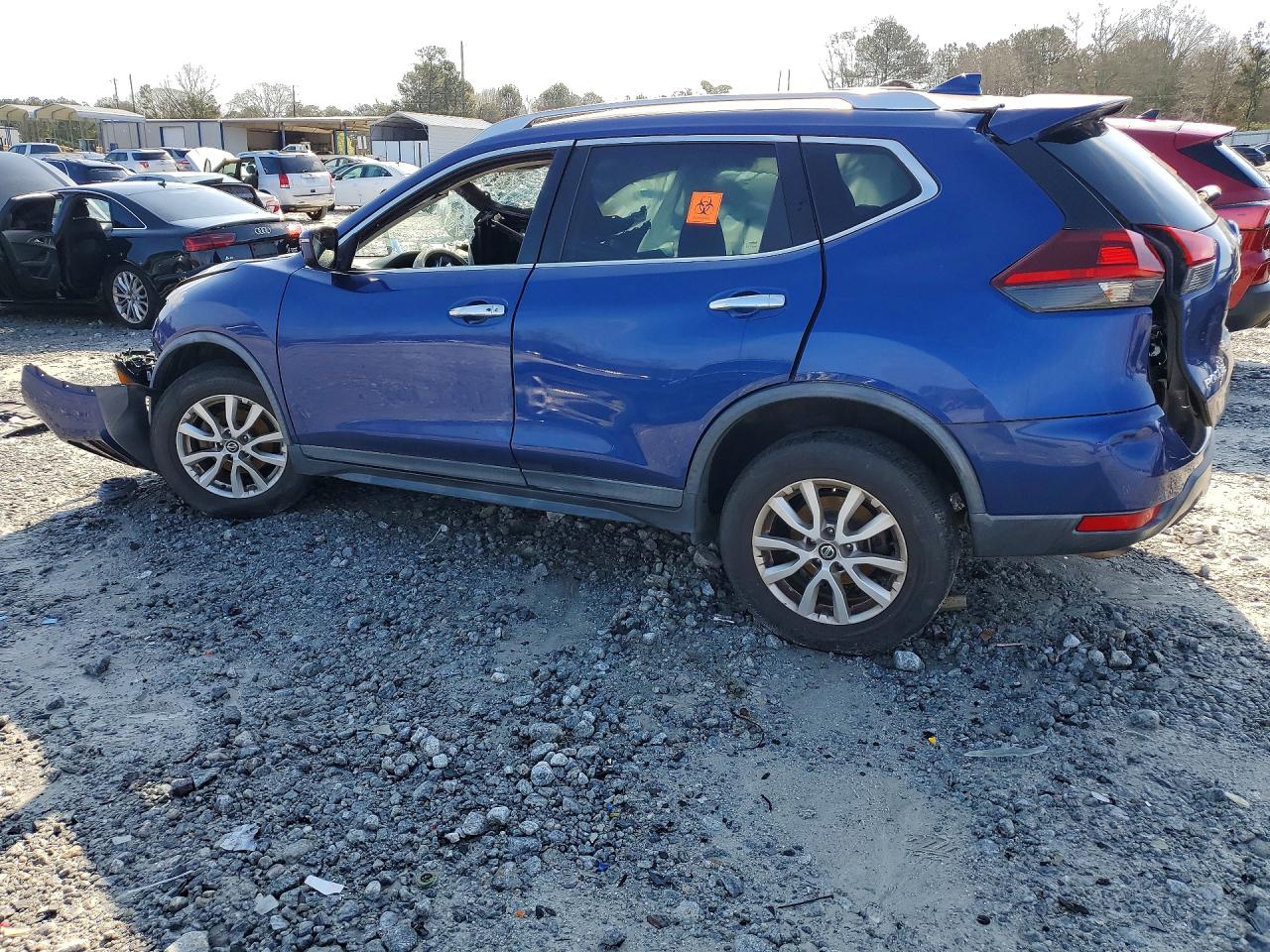2018 NISSAN ROGUE SV photo 3
