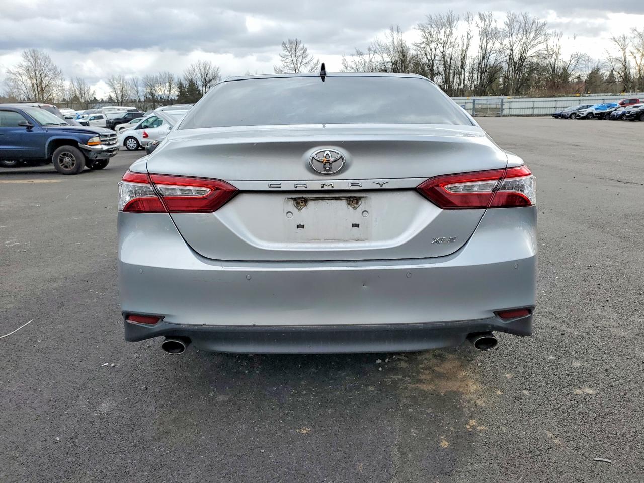 2018 TOYOTA CAMRY XLE V6 photo 11