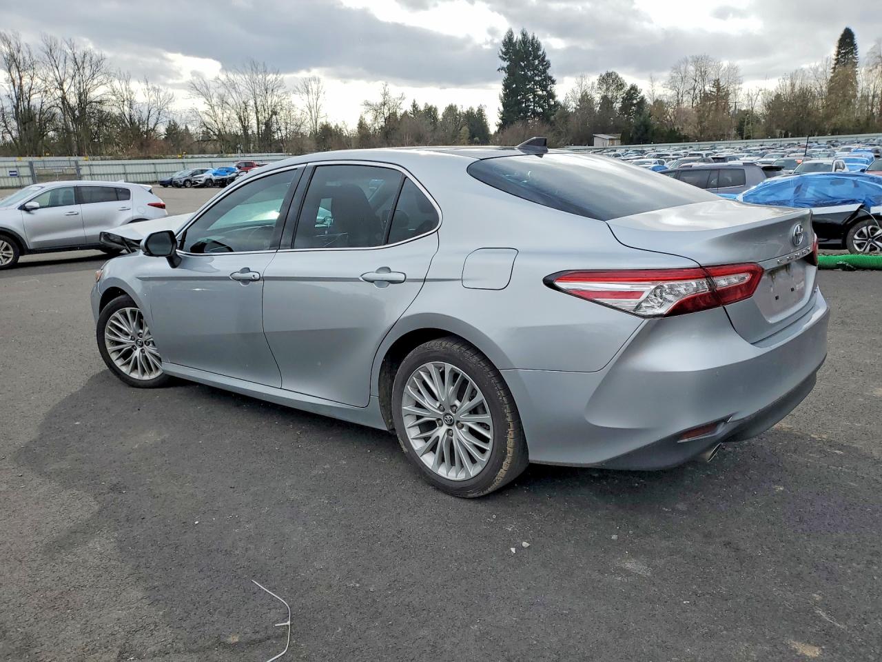 2018 TOYOTA CAMRY XLE V6 photo 3