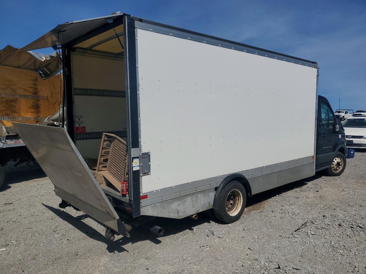 2017 FORD TRANSIT T-350 BOX TRUCK photo 7