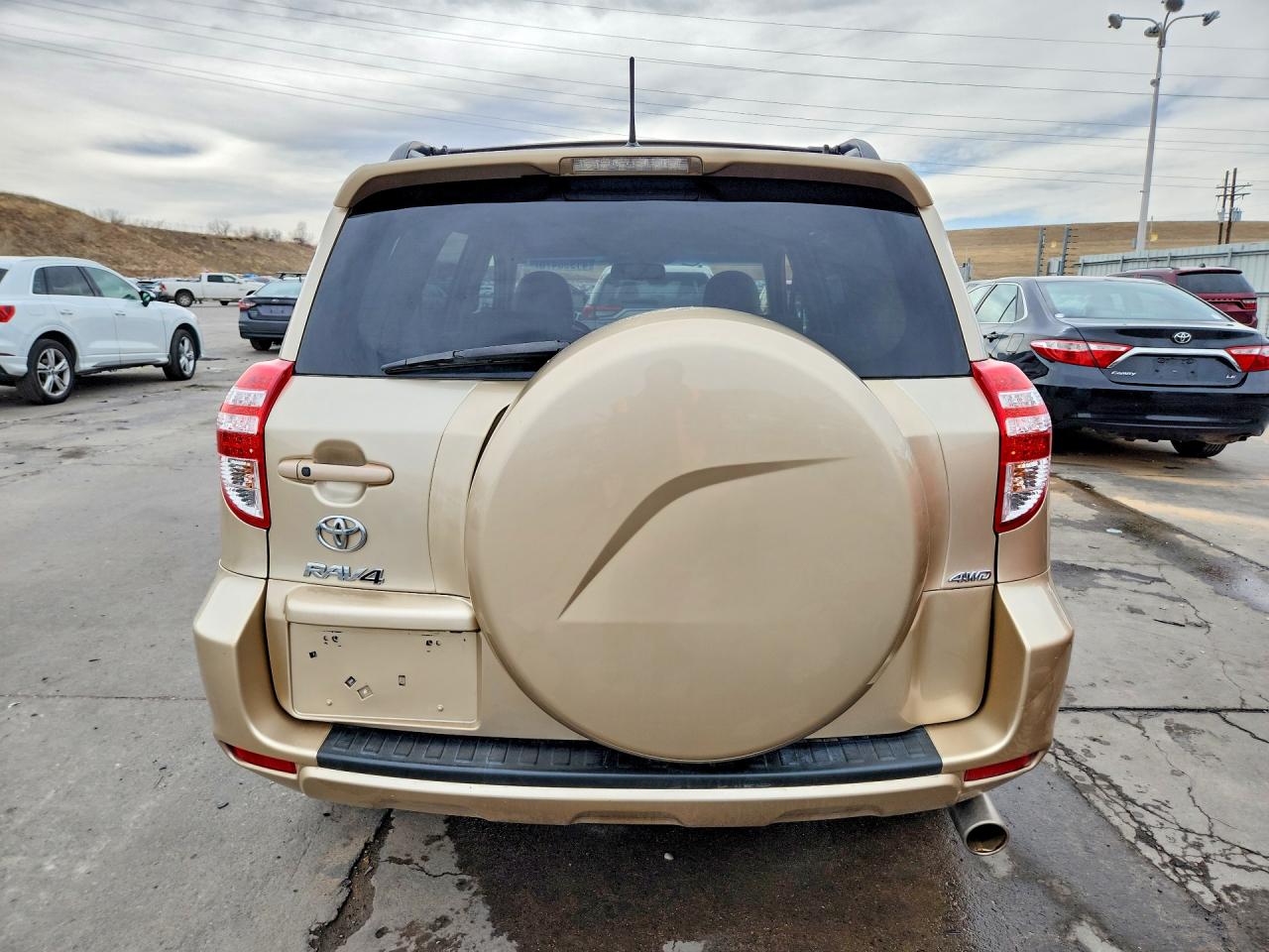 2011 TOYOTA RAV4 LIMITED photo 11