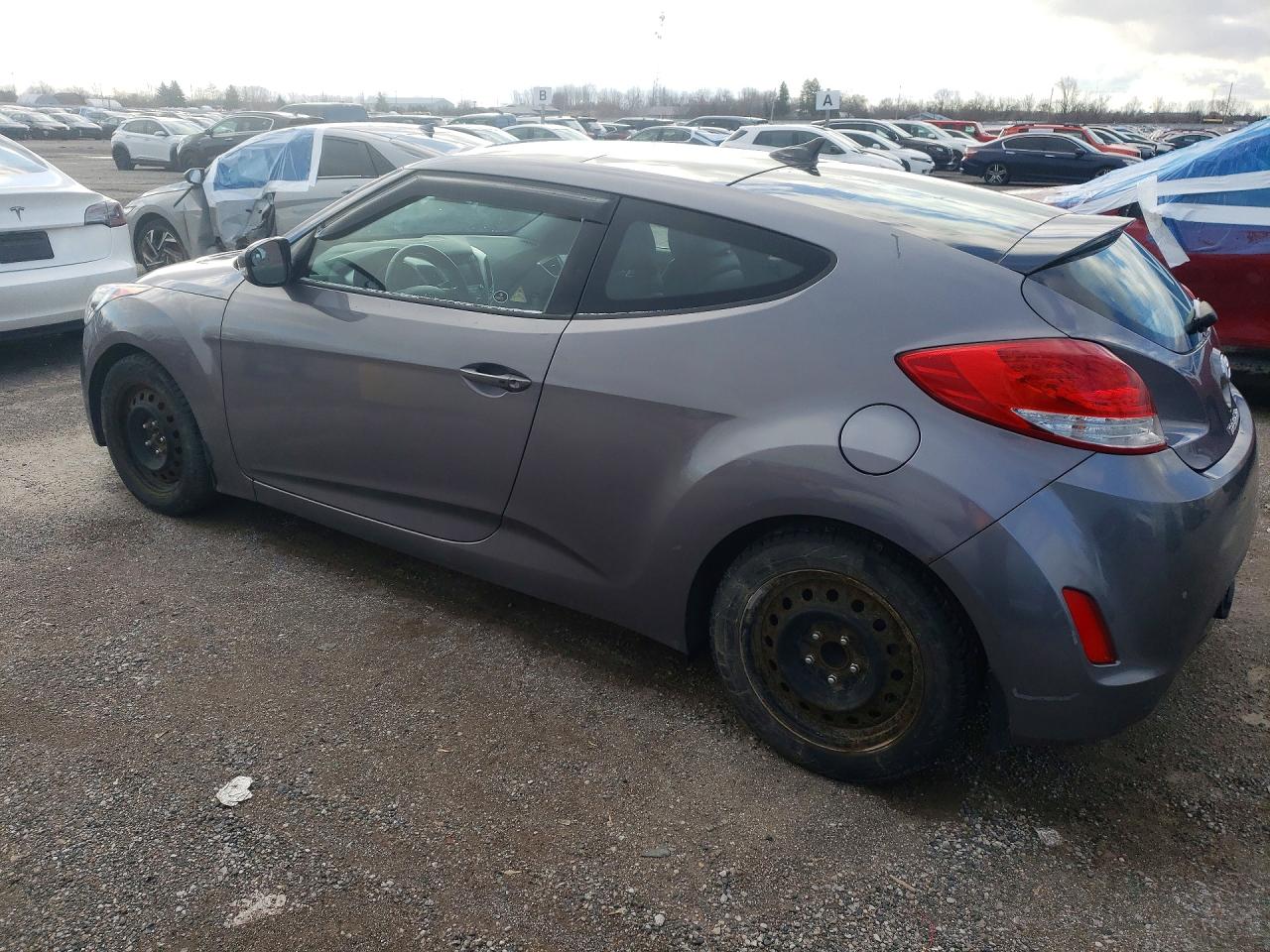 2015 HYUNDAI VELOSTER BASE photo 3