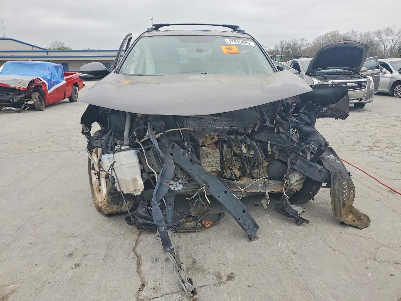 2013 TOYOTA RAV4 XLE photo 9