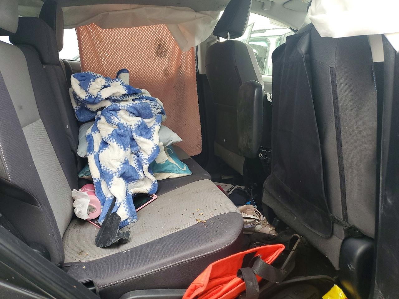 2013 TOYOTA RAV4 XLE photo 21