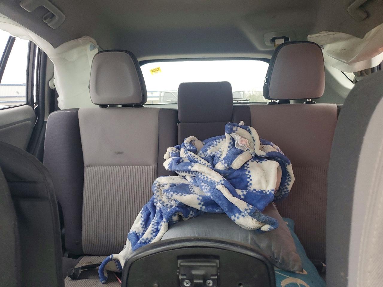 2013 TOYOTA RAV4 XLE photo 19