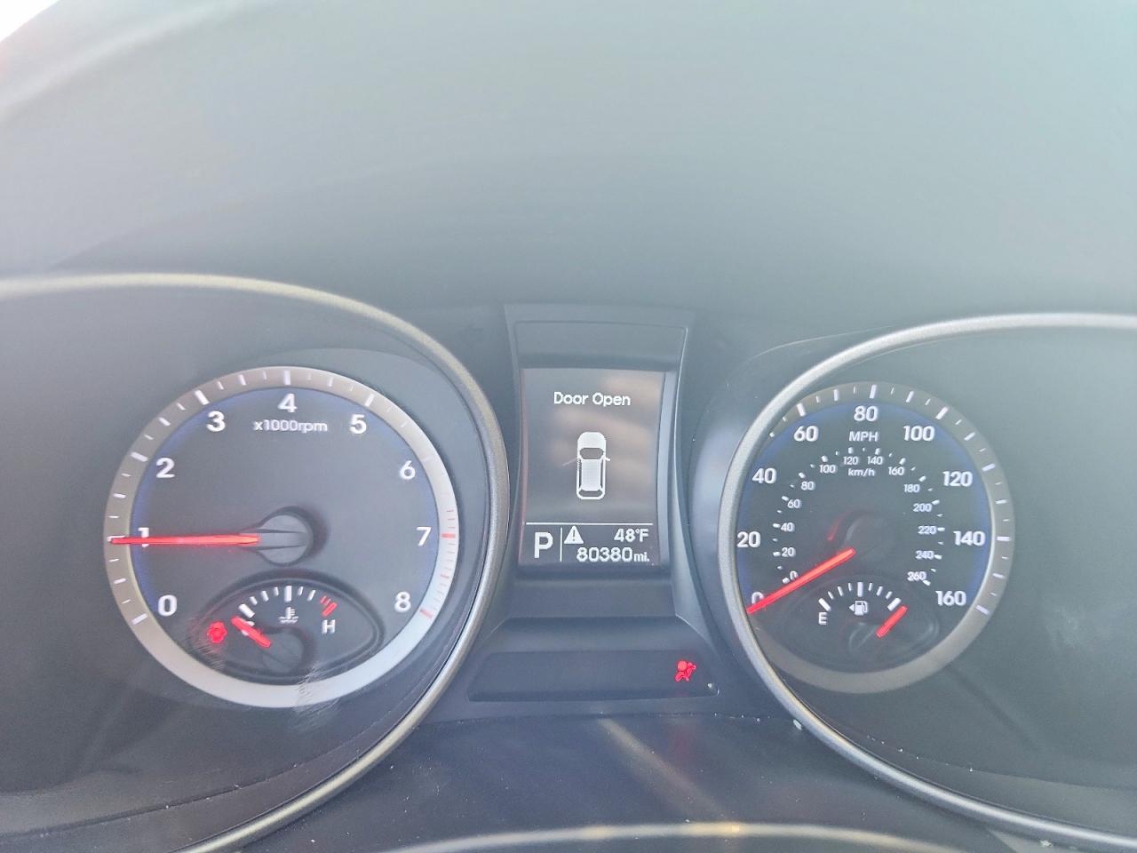 2016 HYUNDAI SANTA FE SE photo 9