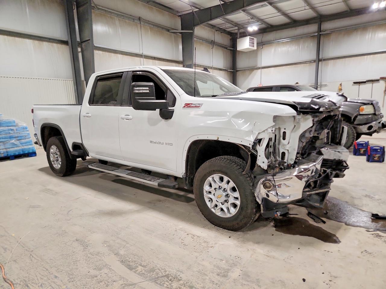 2023 CHEVROLET SILVERADO K2500 HEAVY DUTY LT photo 4