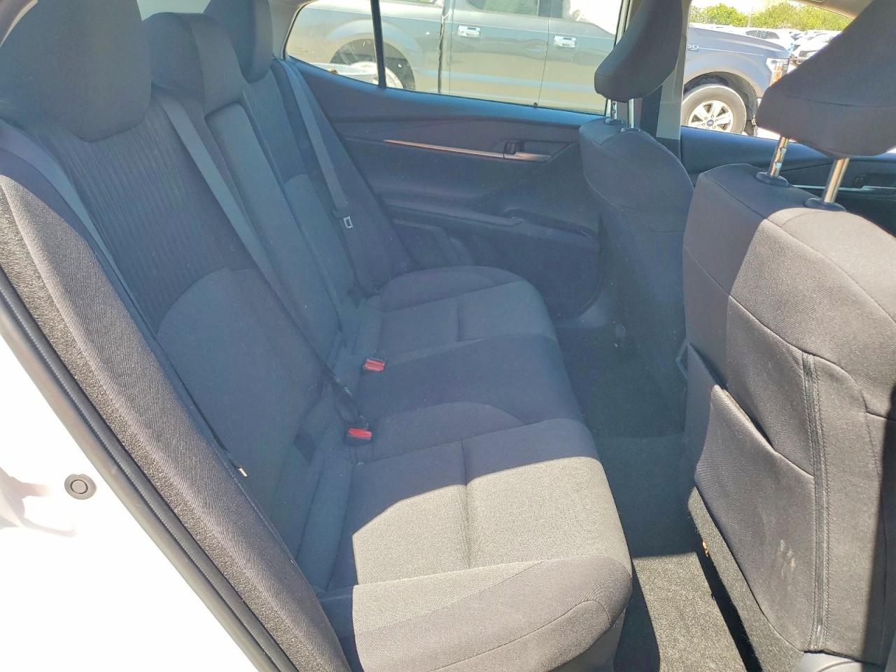 2025 TOYOTA CAMRY LE photo 10