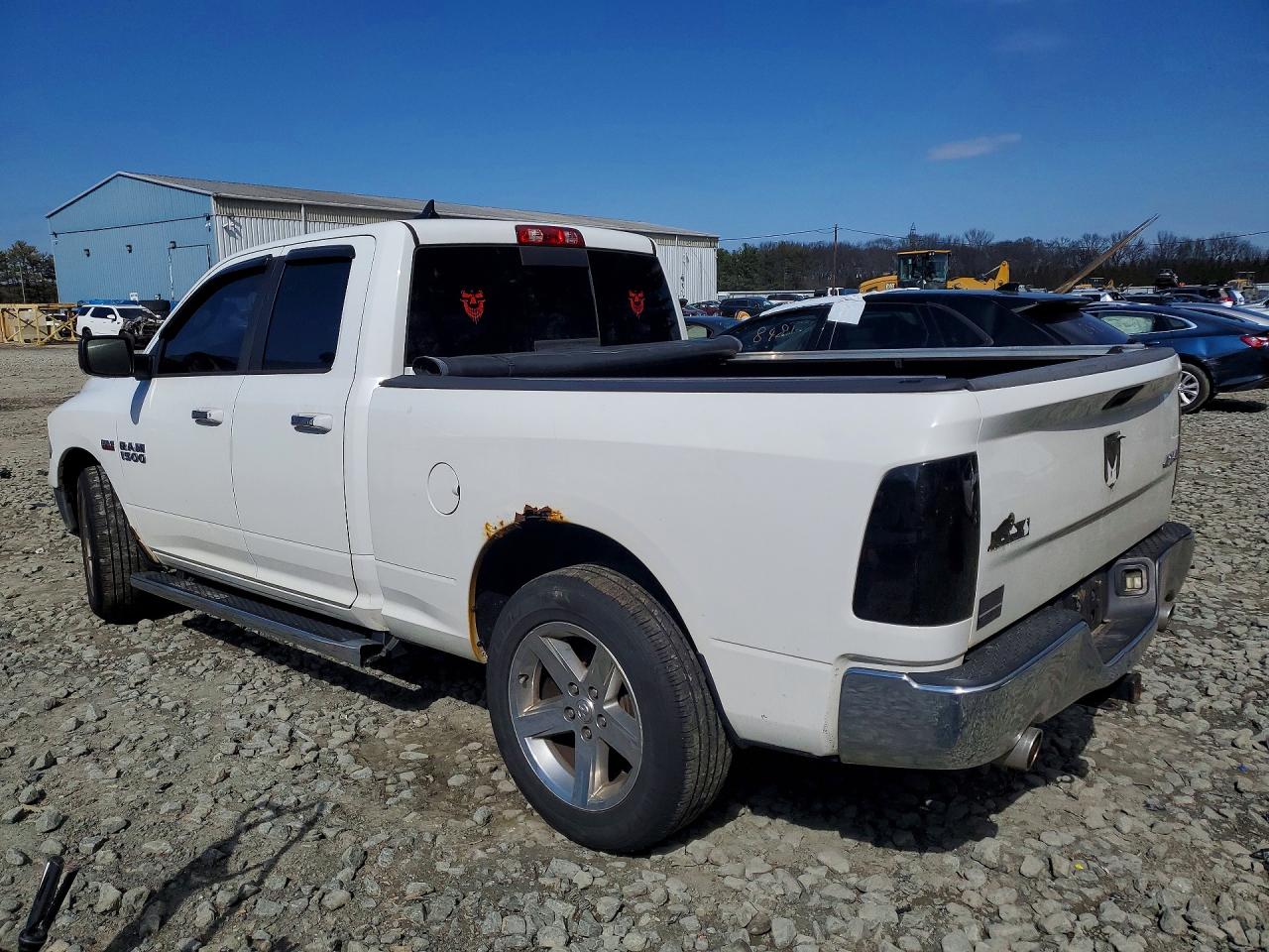 2013 RAM 1500 SLT photo 3