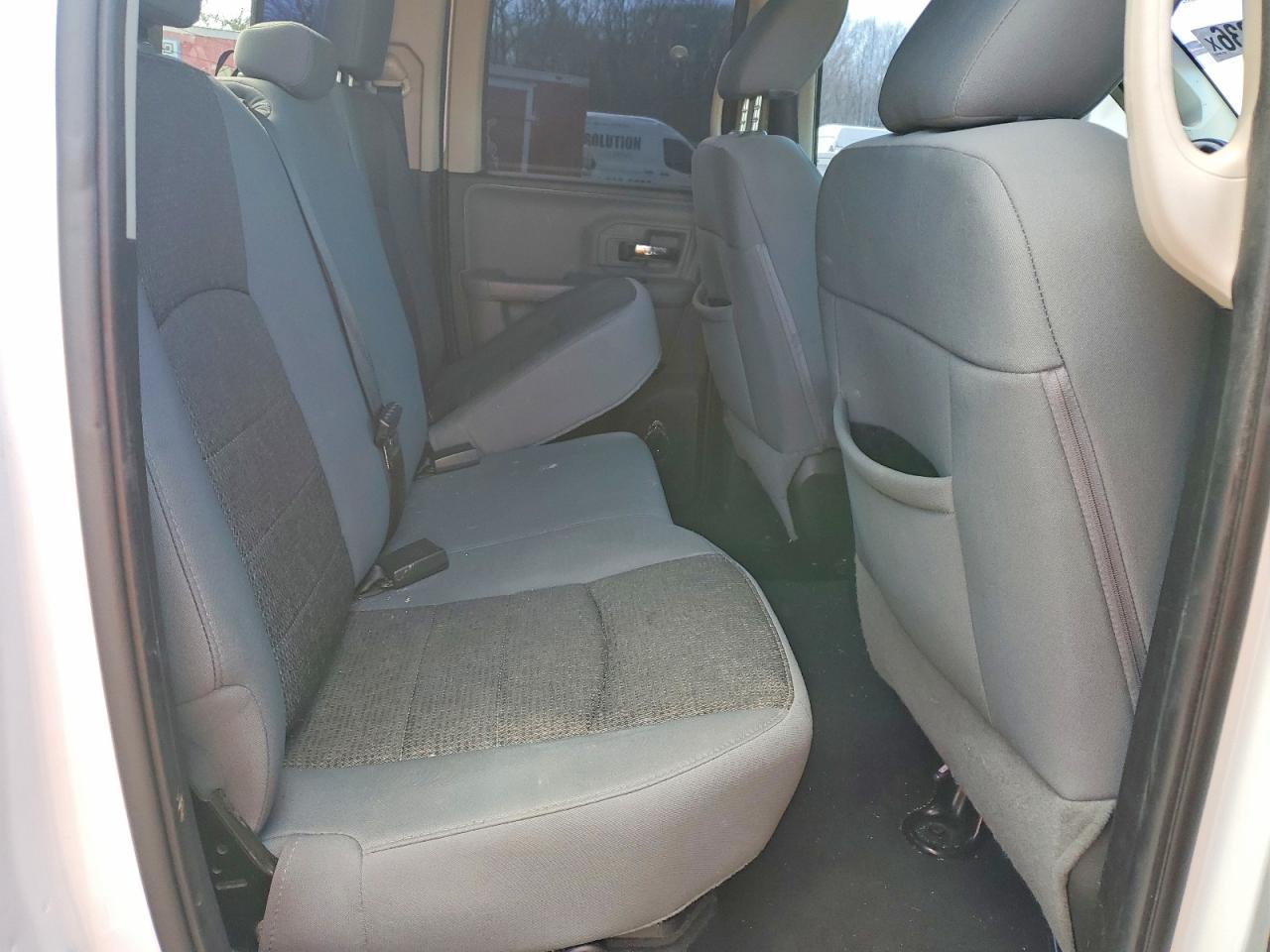 2013 RAM 1500 SLT photo 19