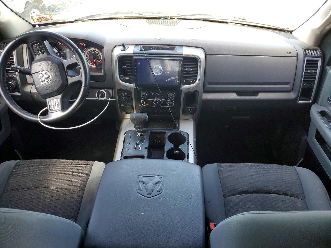 2013 RAM 1500 SLT photo 15
