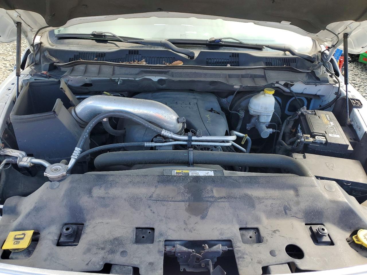 2013 RAM 1500 SLT photo 21