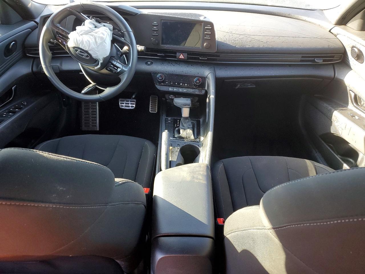 2025 HYUNDAI ELANTRA SEL SPORT photo 15