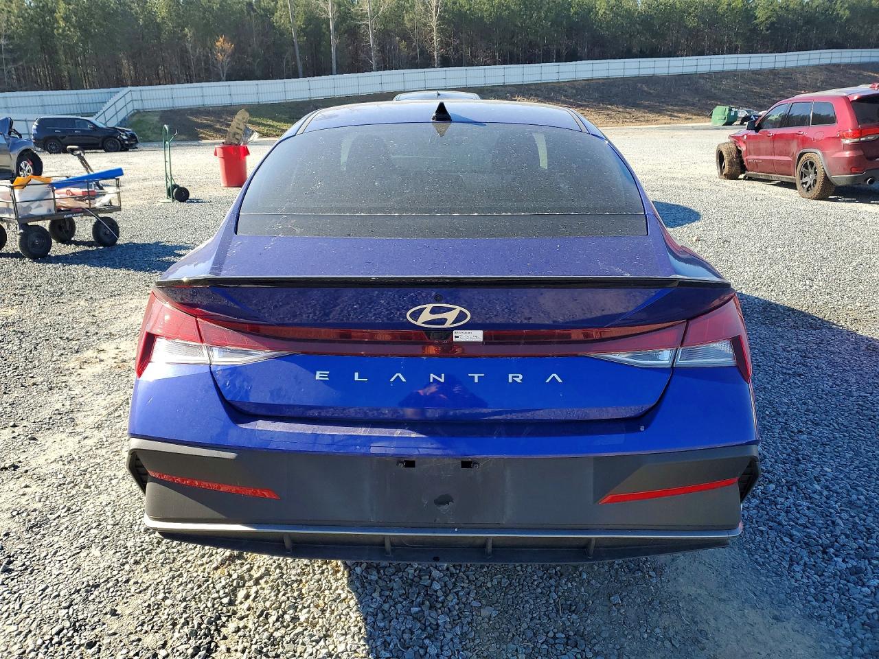 2025 HYUNDAI ELANTRA SEL SPORT photo 11