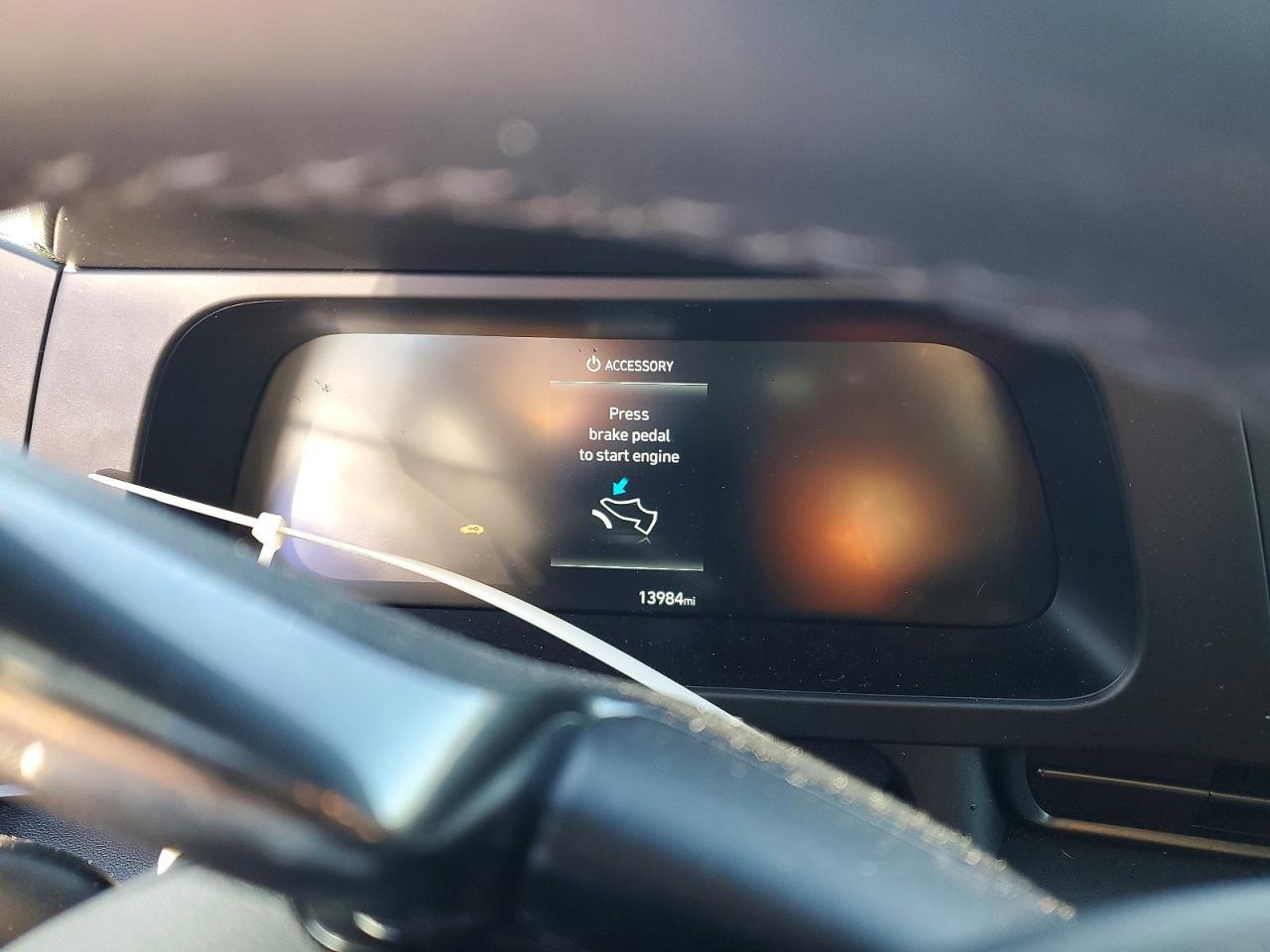 2025 HYUNDAI ELANTRA SEL SPORT photo 17